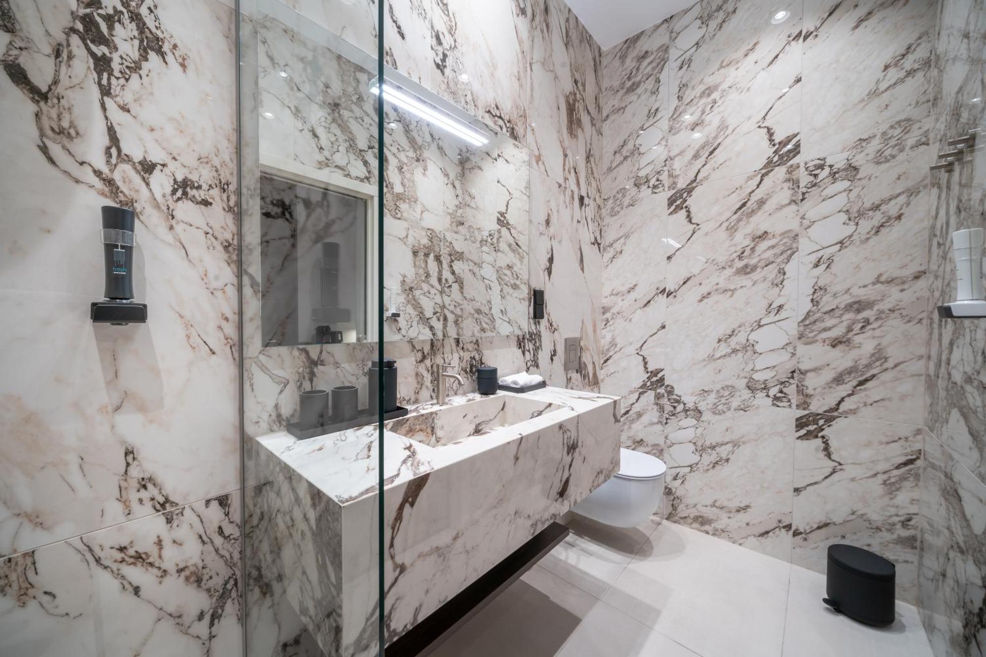 Damas Suites Budapest Luaran gambar